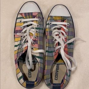 Converse all stars sneakers size 8